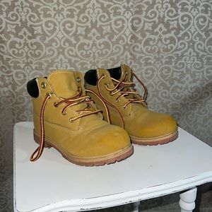 Work boots, Boys size 1